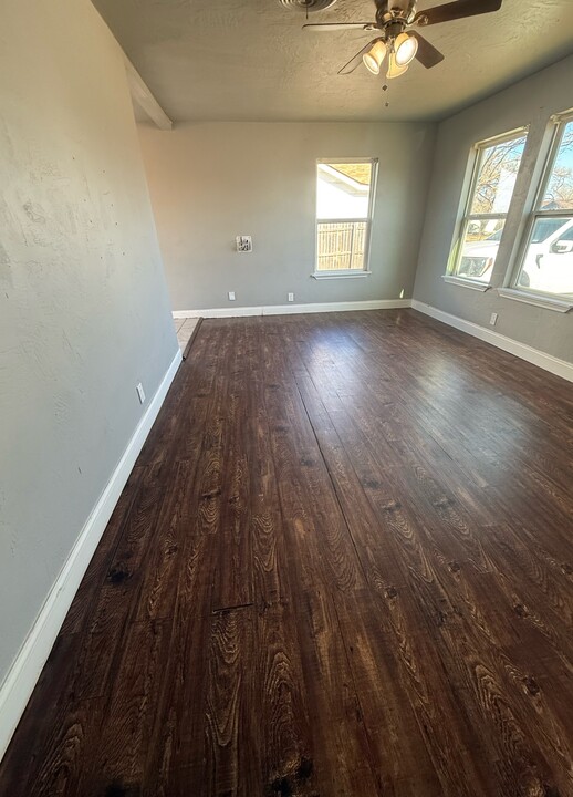 4008 S Van Buren St in Amarillo, TX - Building Photo