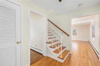 18 Coggeshall Way in Middletown, RI - Building Photo - Building Photo