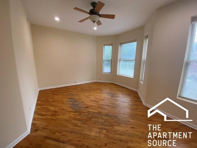 2300 S Ridgeway Ave, Unit 2N