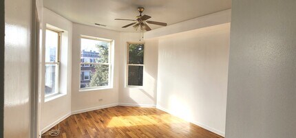 913 N Lawndale Ave in Chicago, IL - Building Photo - Building Photo