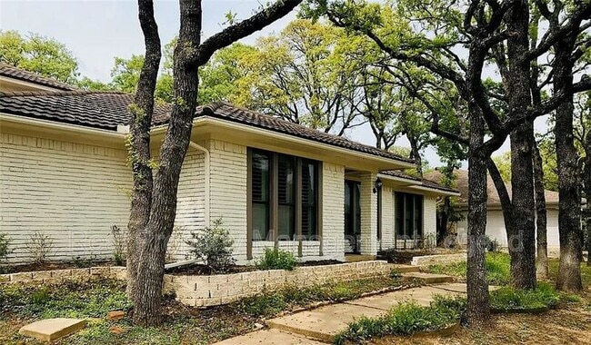 509 Indian Creek Dr in Trophy Club, TX - Building Photo - Building Photo