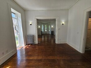142 Sumac St in Philadelphia, PA - Building Photo - Building Photo