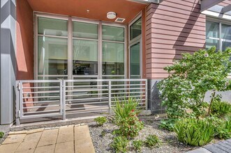 325 Berry St, Unit 103 in San Francisco, CA - Foto de edificio - Building Photo
