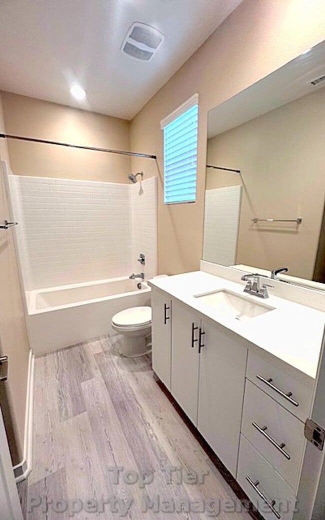 31269 Via Nubes in Temecula, CA - Building Photo - Building Photo