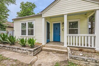 3002 Lafayette Ave in Austin, TX - Building Photo - Building Photo