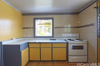 94-1104-1104 Lumiauau St in Waipahu, HI - Building Photo - Building Photo