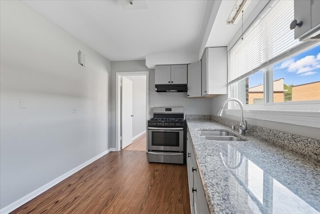 3302 N Harlem Ave in Chicago, IL - Building Photo - Building Photo