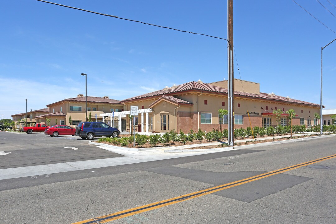 Legacy Commons in Fresno, CA - Building Photo