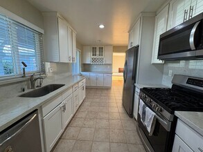 38267 Farwell Dr in Fremont, CA - Building Photo - Building Photo