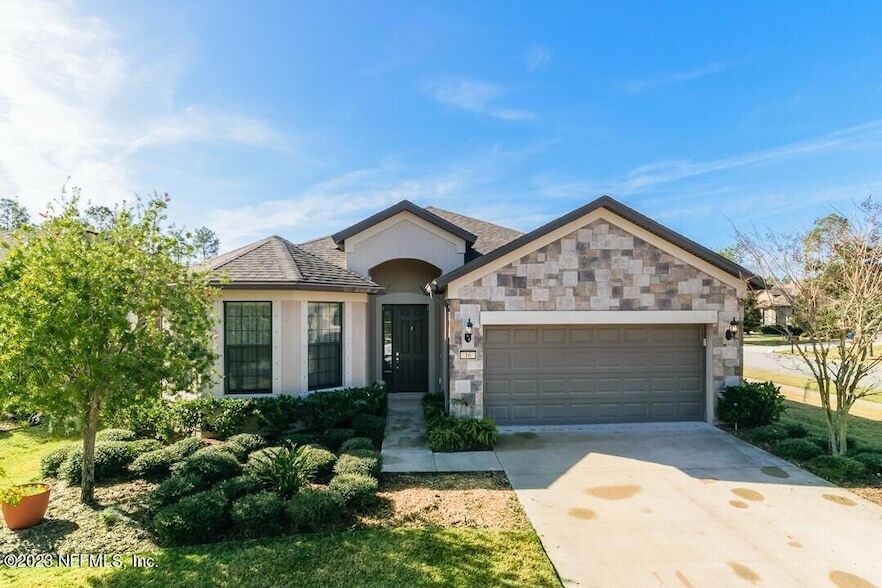 16 Acorn Grove Ct, Unit 425 in Nocatee, FL - Building Photo