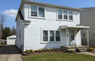 7542 Meadow Ave in Warren, MI - Building Photo