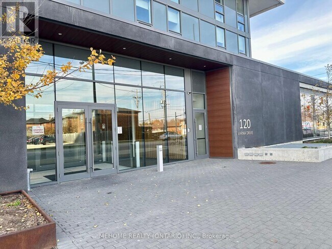 120 Varna Dr in Toronto, ON - Building Photo - Building Photo