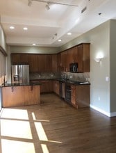 600 Admiral Blvd-Unit -1904 in Kansas City, MO - Building Photo - Building Photo