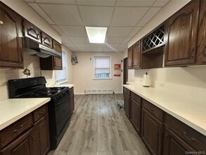 58-44 219th St in Queens, NY - Building Photo - Building Photo