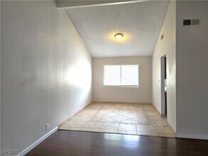 4045 S Spitze Dr in Las Vegas, NV - Building Photo - Building Photo