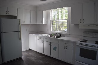 12111 E Gate Ln-Unit -1 in King George, VA - Building Photo - Building Photo