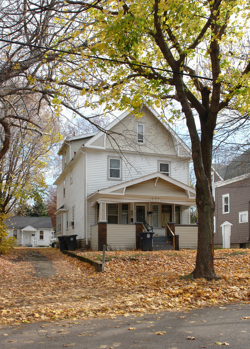 655 Sumner St in Akron, OH - Building Photo