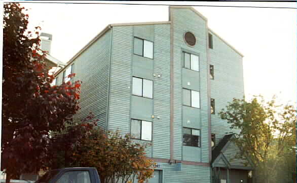 Oak Tree Apartments in Seattle, WA - Building Photo - Building Photo