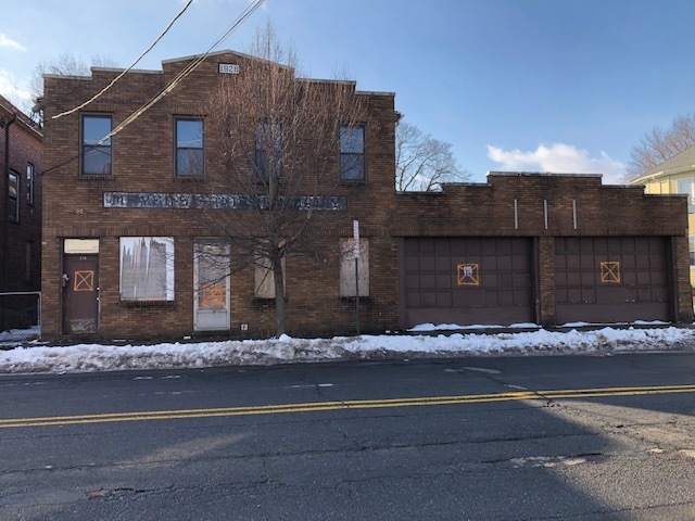 208 Sandford St in New Brunswick, NJ - Building Photo - Building Photo