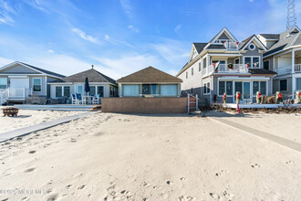 115 Beach Front in Manasquan, NJ - Building Photo - Building Photo