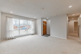 724 E Lincoln Ave in Mount Vernon, IN - Building Photo - Building Photo