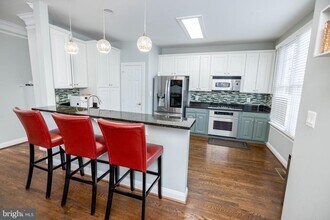 4212 Timber Meadow Dr in Fairfax, VA - Building Photo - Building Photo