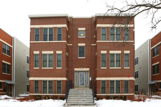 Emerson Square Apartments in Evanston, IL - Building Photo - Building Photo