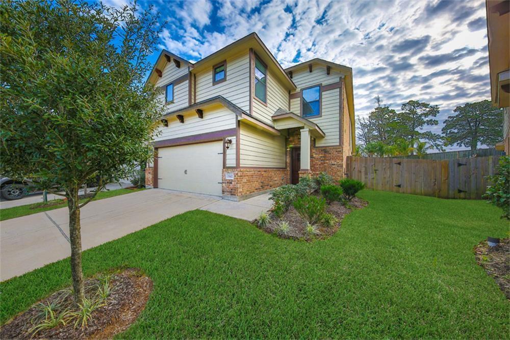 25102 Andris Ln in Spring, TX - Foto de edificio