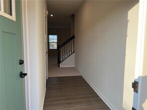 3004 Kapalua Ln in Jeannette, PA - Building Photo - Building Photo