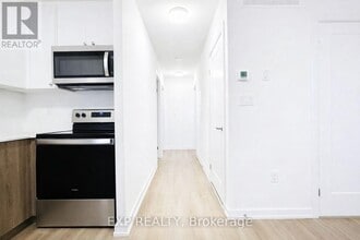 40 Palace St in Kitchener, ON - Building Photo - Building Photo