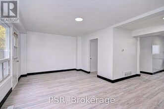 528 Sunnydale Pl in Waterloo, ON - Building Photo - Building Photo