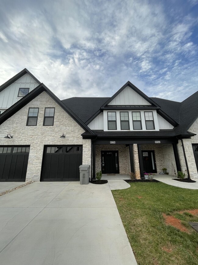 property at 1043 N Westyn Lp