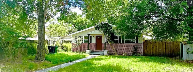 property at 3503 N Dartmouth Ave