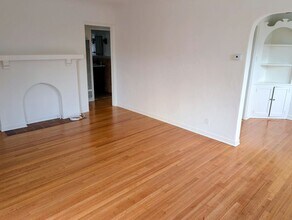 1612 1/2 Glendon Ave in Los Angeles, CA - Building Photo - Building Photo