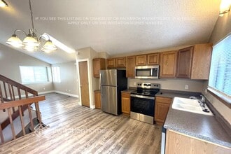 575 Longfellow Ln in Littleton, CO - Building Photo - Building Photo