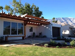 1351 E Francis Dr in Palm Springs, CA - Building Photo - Building Photo