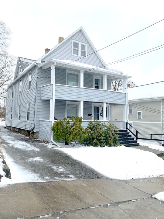 113 Crestmont Rd, Unit 1 in Binghamton, NY - Building Photo