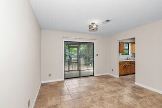15 Mockingbird Ln in North Augusta, SC - Foto de edificio - Building Photo
