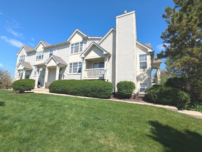 property at 2625 Canyon Dr