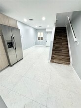 928 NW 2nd St in Fort Lauderdale, FL - Building Photo - Building Photo