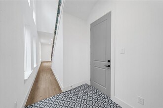 2311 Solo St in Houston, TX - Building Photo - Building Photo