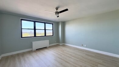 1225 John F. Kennedy Blvd in Bayonne, NJ - Building Photo - Building Photo