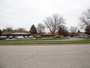 Leisure Acres in Washington, IL - Building Photo - Building Photo