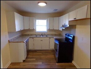 4240 Baucum Pike in North Little Rock, AR - Foto de edificio - Building Photo