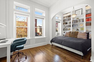 937 Washington St in Hoboken, NJ - Building Photo - Building Photo