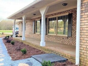 4135 Matt Hwy in Cumming, GA - Building Photo - Building Photo