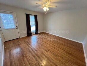 1015 Commodore Dr in Richmond Heights, MO - Building Photo - Building Photo