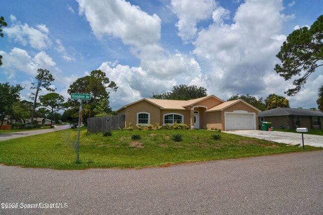 6420 Kingdom Ave in Cocoa, FL - Building Photo - Building Photo