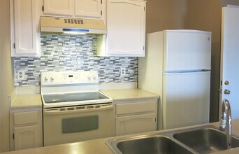 2406 High Hollow Dr in Garland, TX - Building Photo - Building Photo