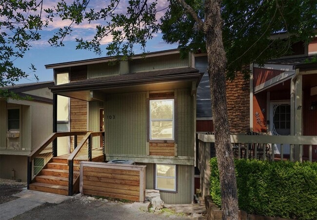 103 Comanche Dr in Lago Vista, TX - Building Photo - Building Photo